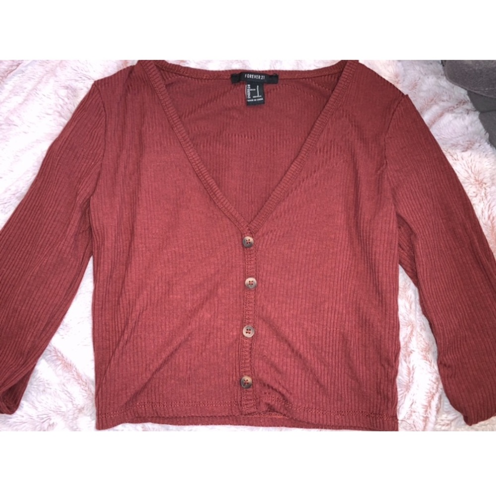 Maroon ‘Forever 21’ long sleeve shirt!
